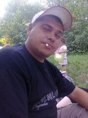  ,   Alexs, 49 ,   