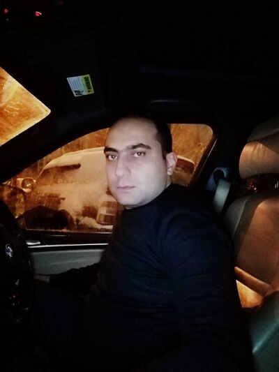  ,   Artur, 37 ,   ,   , c 