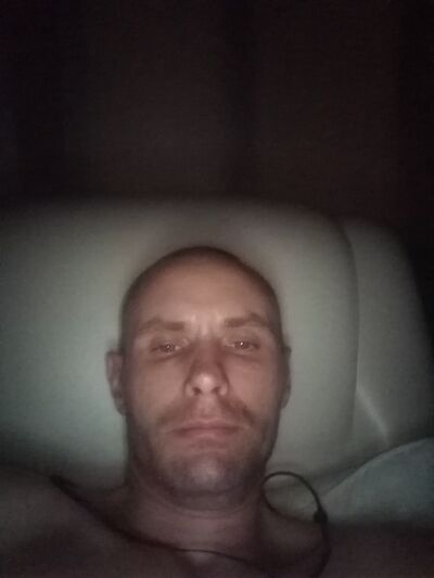  ,   Denis, 43 ,   ,   