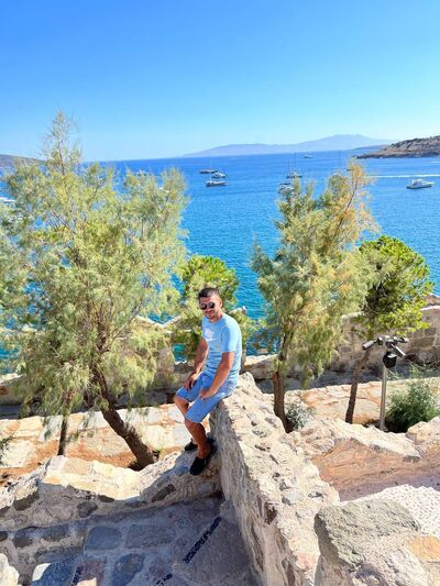  -,   Emre, 32 ,   ,   
