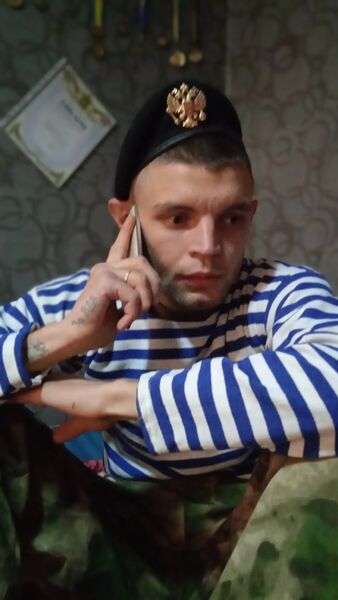  --,   Artyom, 27 ,   ,   