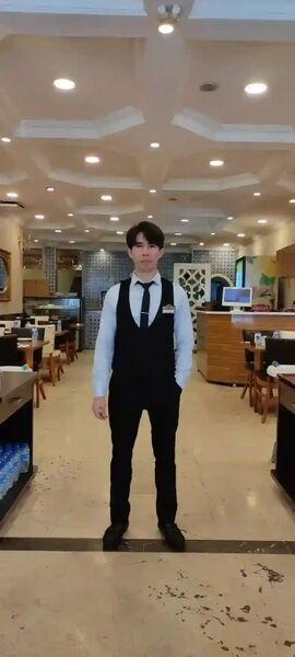  ,   Khan, 25 ,   