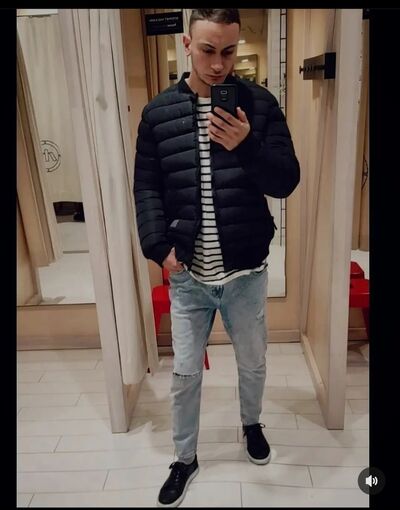  ,   Adam, 30 ,   c 