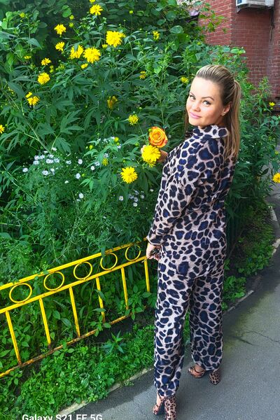  ,   Marina, 41 ,     , c 