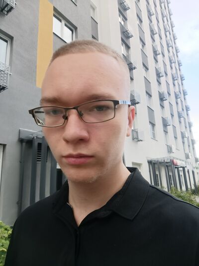  ,   Stas, 19 ,   ,   , c , 