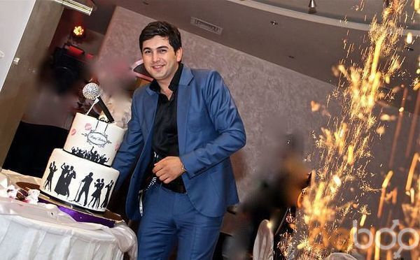  3318155  Arman, 40 ,    