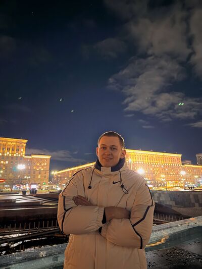  -,   Ilya, 25 ,   ,   