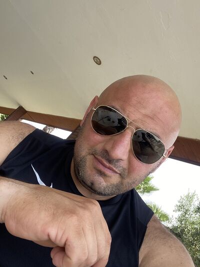  ,   Sami, 44 ,   ,   