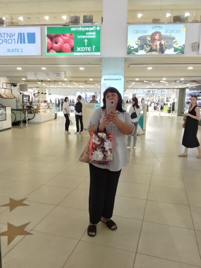  ,   Alevtina, 52 ,   c 