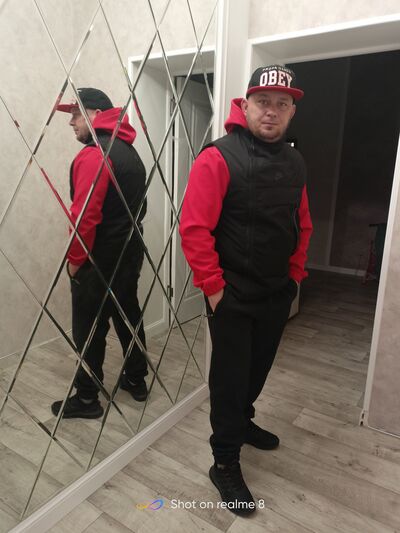   ,   Alexander, 37 ,     , c 
