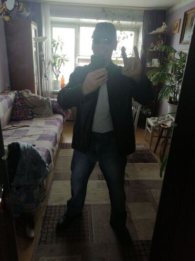  ,   Nik Nik, 56 ,   , 