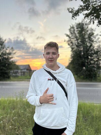  ,   Igor, 18 ,   ,   