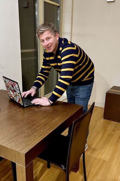  Warszawa,   Irakli, 44 ,     , c 