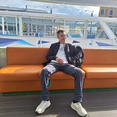  -,   Amir, 40 ,   ,   , c 