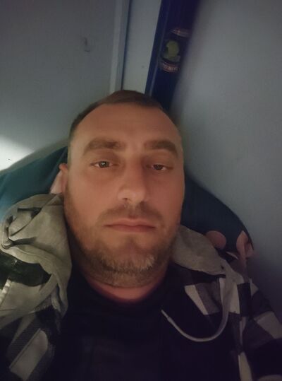  ,   Rudi, 39 ,   ,   