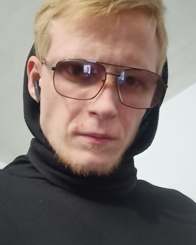  ,   Valerian, 32 ,   ,   , c , 