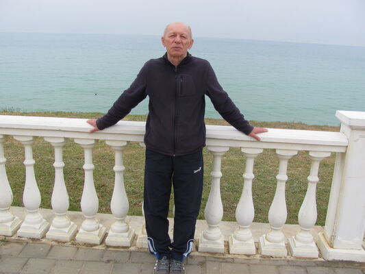  ,   Viktor, 62 ,     , c 
