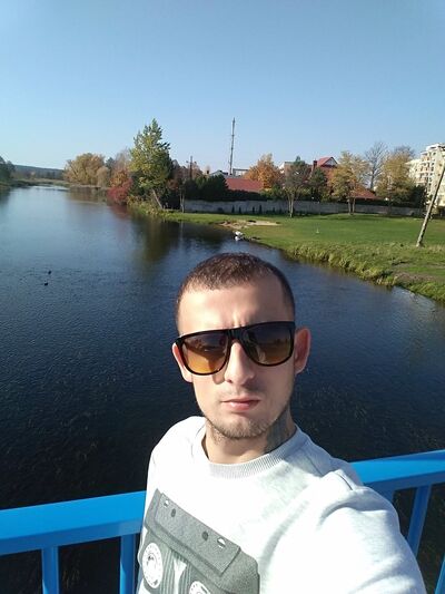  ,   Maxim, 36 ,   ,   , c 