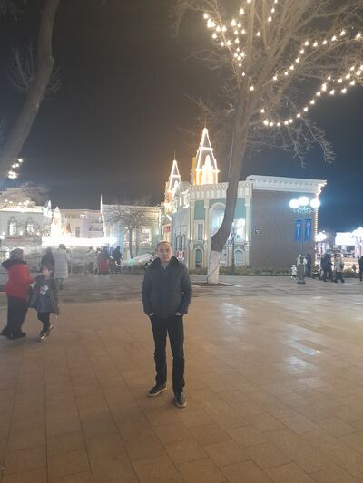  ,   Rustam, 40 ,   ,   