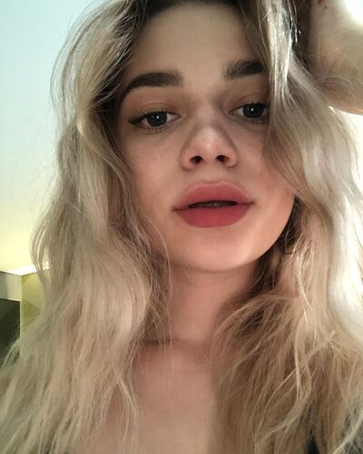  ,   Elena, 26 ,   ,   
