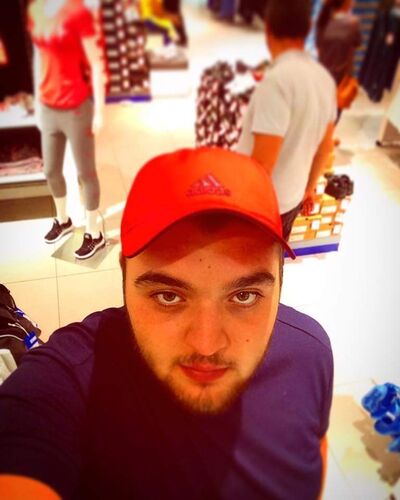  ,   Tornike, 27 ,   ,   , c 