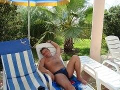  4902625  Aleks, 53 ,     