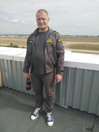  ,   Denis, 43 ,   ,   