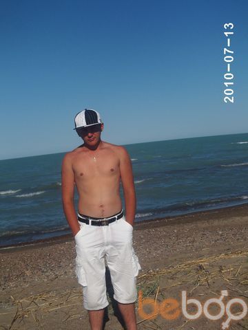  ,   Nick, 32 ,   