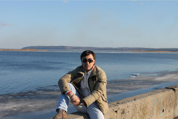  ,   Zura, 44 ,   ,   , c 