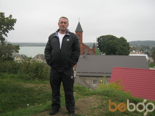  3895175  Denis, 47 ,    
