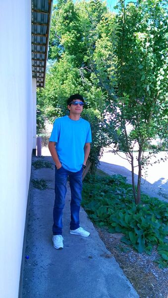  ,   Artur, 44 ,   c 