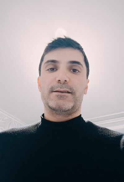  ,   Rafael, 37 ,   ,   