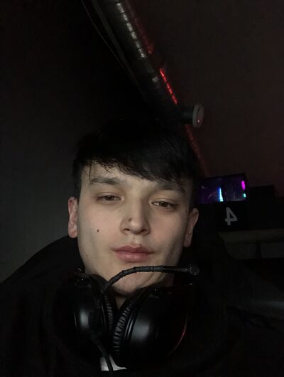  ,   Aidyn, 22 ,   ,   