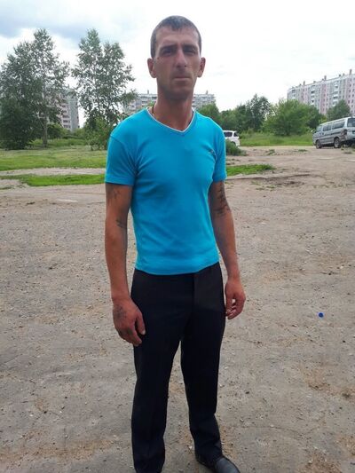  --,   , 44 ,   