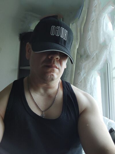  ,   Nikolay, 40 ,   ,   