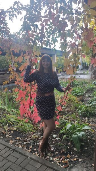  ,   Tanya, 52 ,  