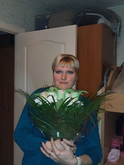  ,   Marina, 44 ,     , c 