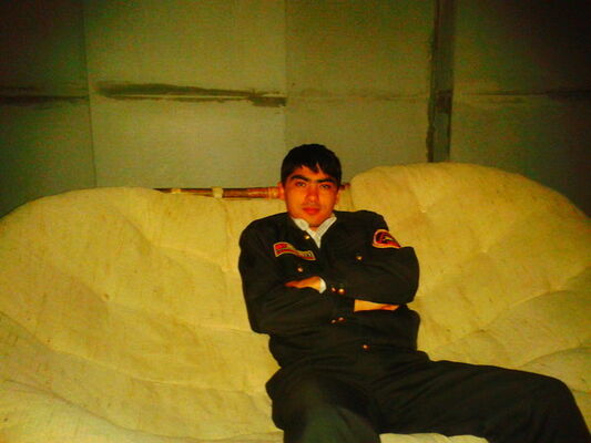  ,   Farhod, 40 ,   