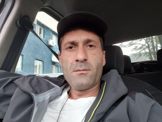  ,   Davit, 39 ,   ,   , c , 
