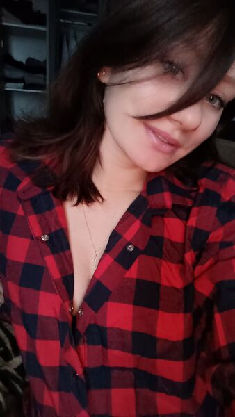  ,   Diana, 21 ,   ,   