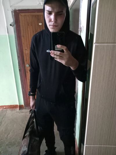  ,   Ivan, 25 ,   ,   