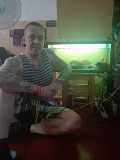  ,   Andrej, 44 ,   ,   , c 