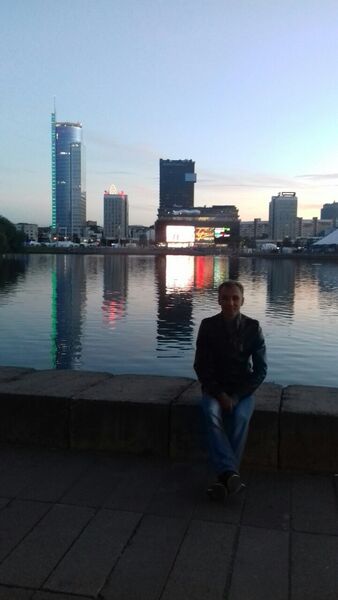  ,   Viktor, 48 ,   ,   , c 