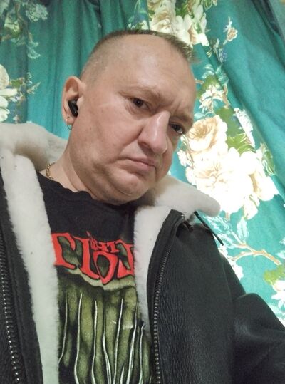  ,   Stas, 43 ,   c 