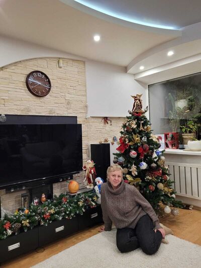  ,   Elena, 52 ,   ,   , c 
