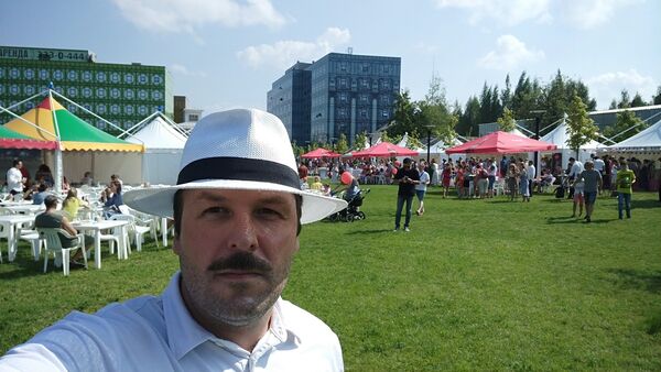  ,   Den, 46 ,   , 