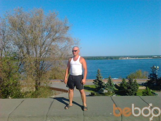  ,   Vladimer, 40 ,   