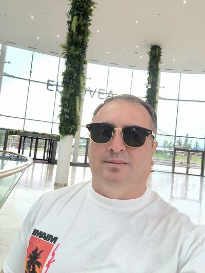  ,   David, 39 ,   ,   , c 