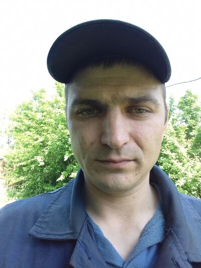  ,   Andrej, 37 ,   