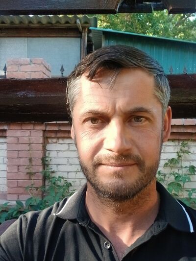  ,   Viktor, 42 ,   ,   